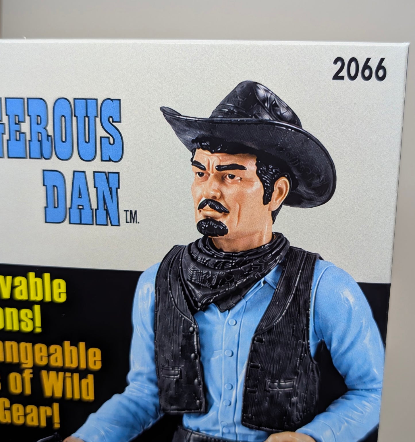 Dangerous Dan - CA 3rd Edition 'Yellow Box', Cobra Head, FANTASY Box (and Manual)